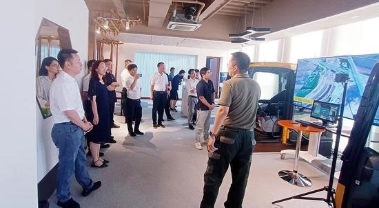 《工程机械数字化水平评估规范》团体标准启动会暨草案研讨会(图8)