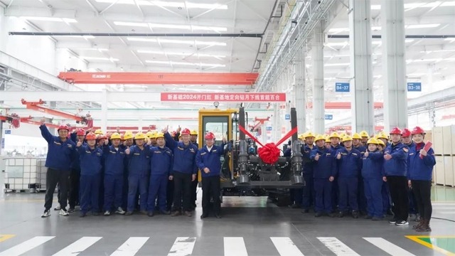 单月下线首超百台......徐工基础创造新速度！(图1)