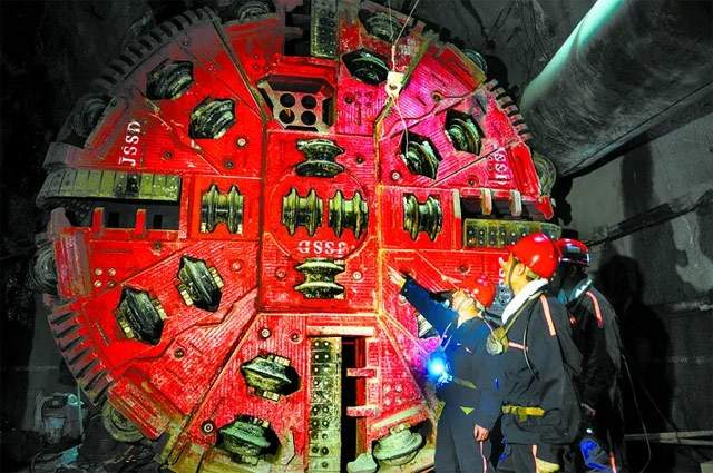 淮北矿业这一“大国重器”掘出“新质生产力”(图1)