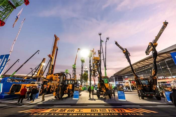 刷新世界纪录！徐工地下基础工程机械新品发布(图1)