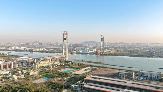 深江铁路洪奇沥公铁大桥主塔全部封顶！大湾区互联互通将再添关键(图6)