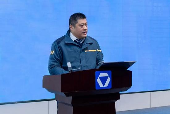 启新程 攀高峰 · 2026徐工道路营销工作会议聚势谋远，共(图5)