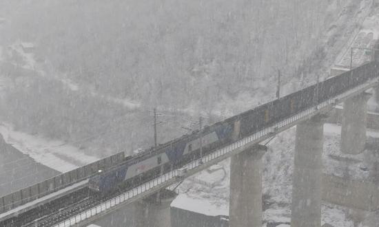 冰雪凝寒，怀揣春天丨铁路人，小寒(图10)