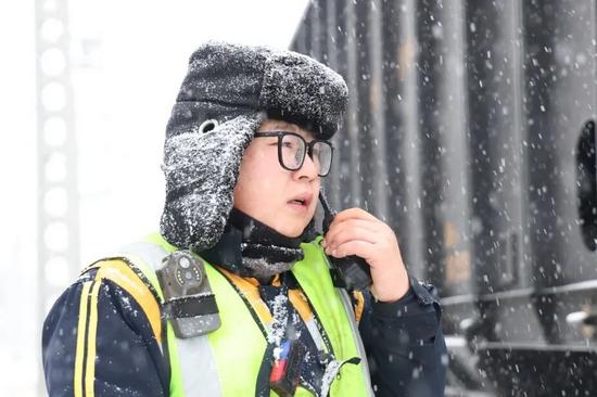 冰雪凝寒，怀揣春天丨铁路人，小寒(图5)
