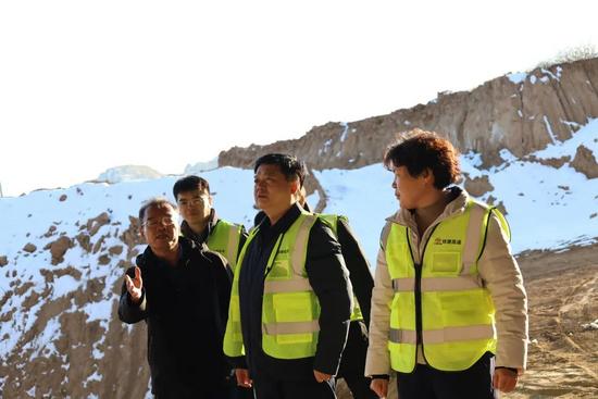 戴保民到公路运营公司山西项目经理部调研并开展慰问活动(图1)