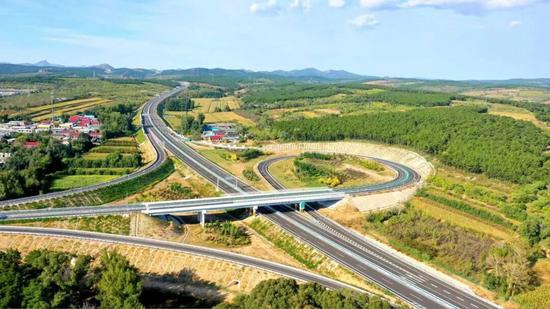凌绥高速公路获评辽宁省2025年公路水运平安百年品质工程典型(图4)