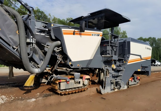 工地报告 |全深度铣刨天花板!W 215 P 京珠高速武汉段(图6) WPS图片(2)(1)666.png