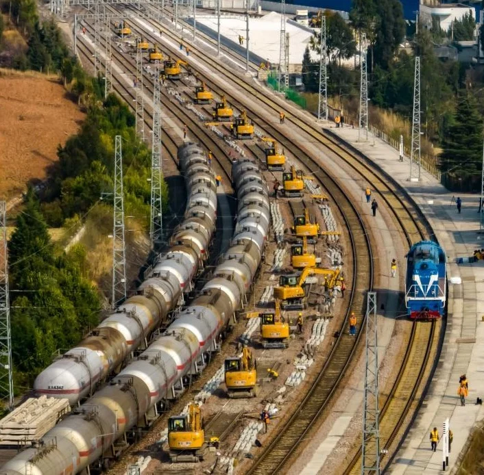 国铁集团刘振芳：着力提升铁路建设水平，2025年完成铁路十四五发展目标(图1)