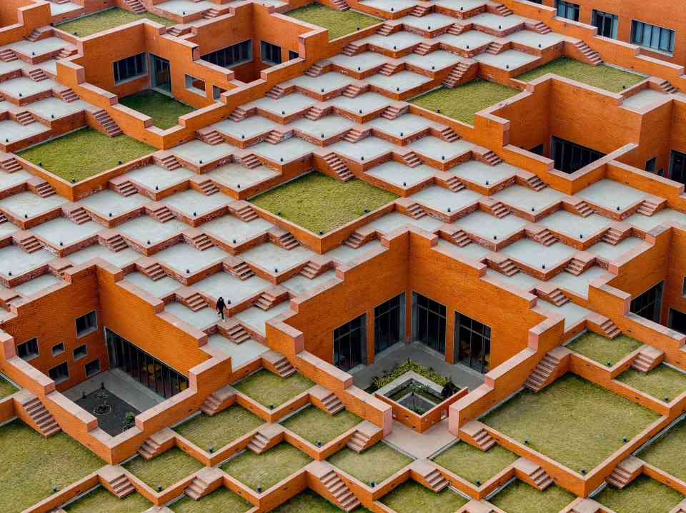 463个阶梯平台，铺满印度Prestige大学新建筑屋面(图11)